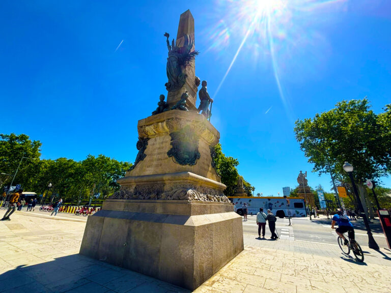 Monument a Rius i Taulet